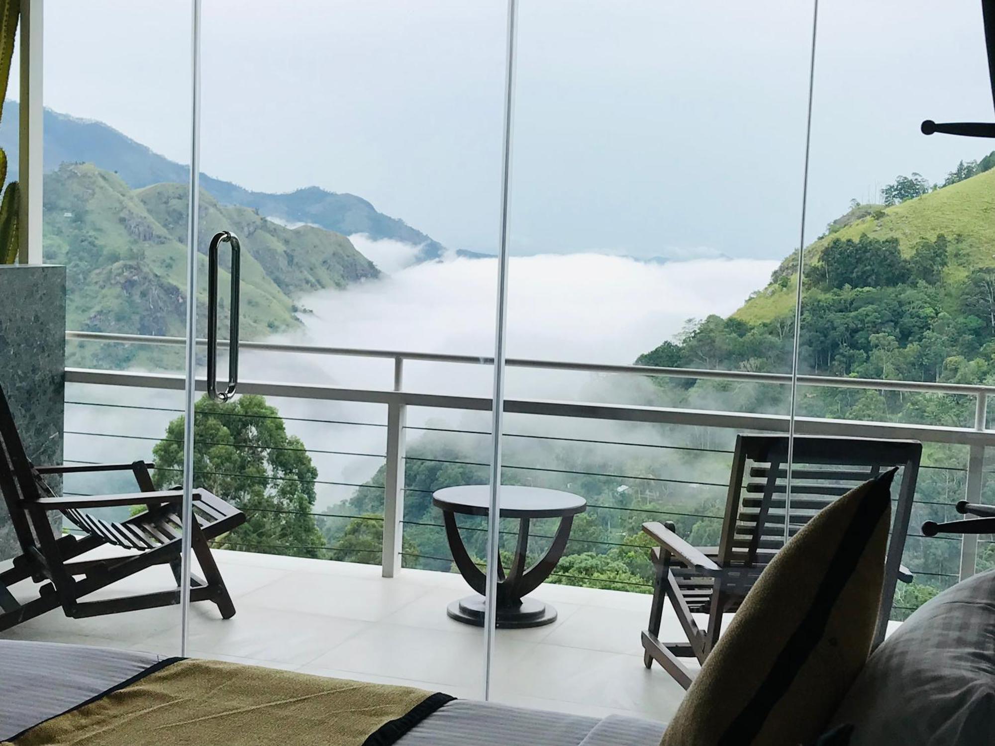 Hotel Hide View